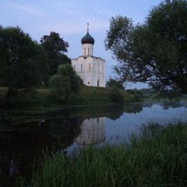 Вечерний храм Покрова на Нерли  