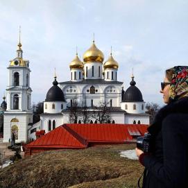 EnglishДобавляю сегодня к своей карте еще одну булавочку, а позади остается прекрасный весенний Дмитров Как приятно чувствовать себя обновленной после очередного путешествия, даже если оно было совсем маленьким Ведь счастливая жизнь состоит из небольших радостей - прогулки в новом городе, чашечки горячего шоколада, приятной компании и открытости миру // Today I check another point on my map and feel myself so refreshed after my little journey Real happiness is in little things like a walk in new city with your friend, hot chocolate cup and opened mind