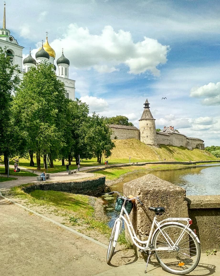 Как посмотреть город за один день❓Знакомо❓ Уверена, что да❗ Поэтому ставь лайк ❤️ и в комментариях делись своими историями на тему «как я успеваю всё»
