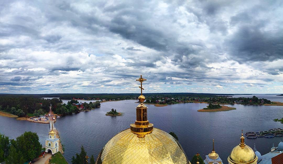 Seliger lake, Tver region//Если вы планируете поездку на озеро Селигер, или будете проезжать мимо, обязательно поднимитесь на колокольню в Ниловой пустыни???? Отсюда со смотровой площадки отк