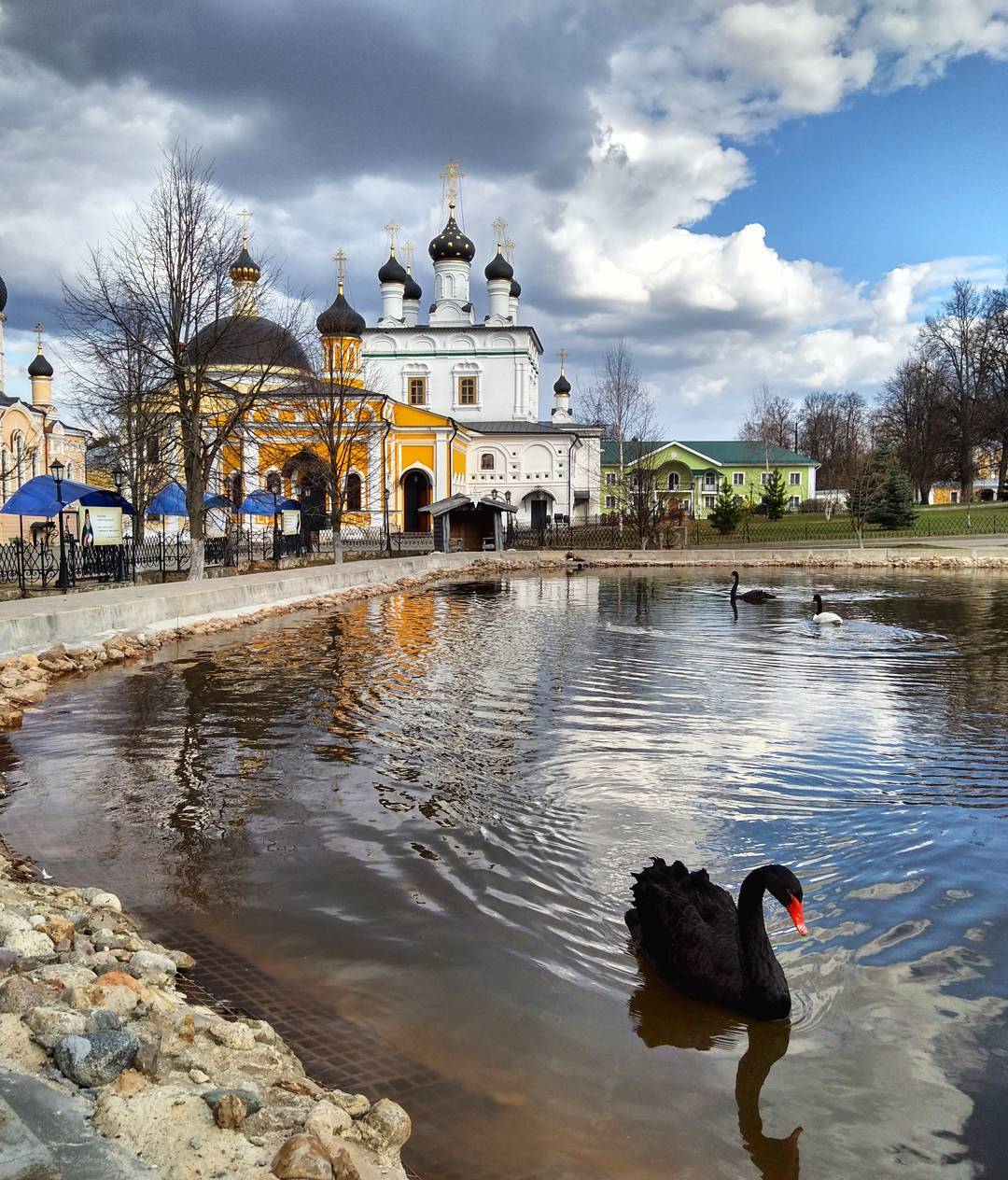 Сколько раз я встречала это прекрасное место на фотографиях в ленте, и вот наконец увидела своими глазами ????
Всем советую посетить, сохраняйте к себе, чтобы не потерять????
????Находится ДА