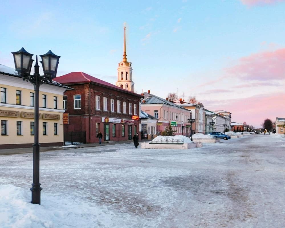 В преддверии светлой Пасхи, хочу всем напомнить о существовании пожалуй самого популярного туристического маршрута России - Золотое кольцо, насыщенного православными храмами и памятниками ист