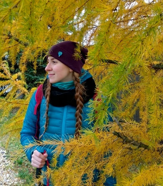 • я - бунтарь •

Пересматривая старые фотографии, поймала себя на мысли, что всю свою жизнь, начиная с самого детства я хотела делать всё не так, как надо, помню • как вызывали моих родителей