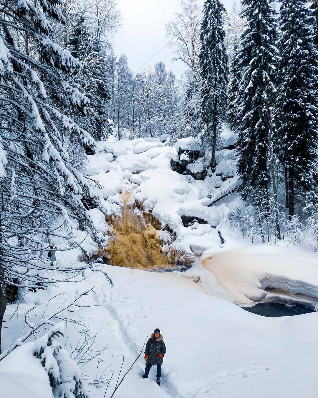 ↟ самый большой водопад Карелии ↟

Друзья, просьба поставить  лайк ♡ и любой смайлик в комментариях, так этот полезный пост увидит, как можно больше людей, спасибо!

Перед вами мартовский кра